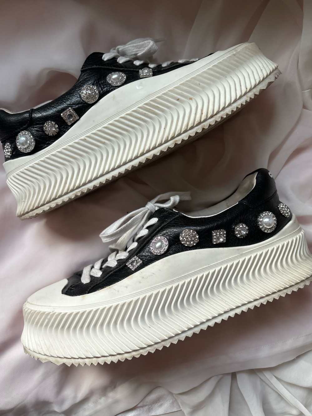 Sam Edelman Circus Black Silver Platform Jeweled Streetwear Glam Lace-Up Sneaker